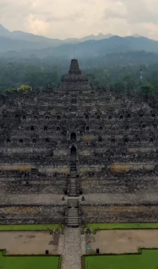 Pic 1 Borobudur