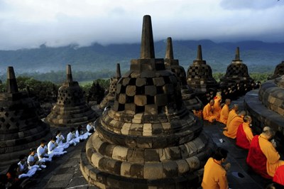 Pic 2664 stupa